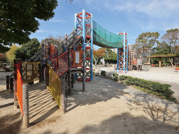 Surrounding environment. Fuji Park (about 1410m / 18-minute walk)