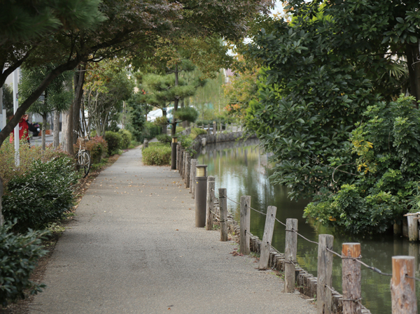 Surrounding environment. Sakon River hydrophilic green road (about 1440m / 18-minute walk)