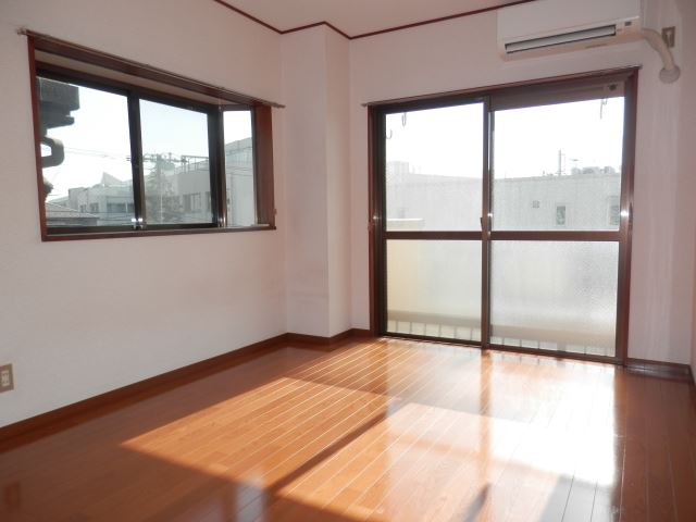 Living and room. Western style room