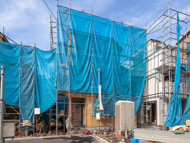 Local photos, including front road. Local (10 May 2013) Shooting