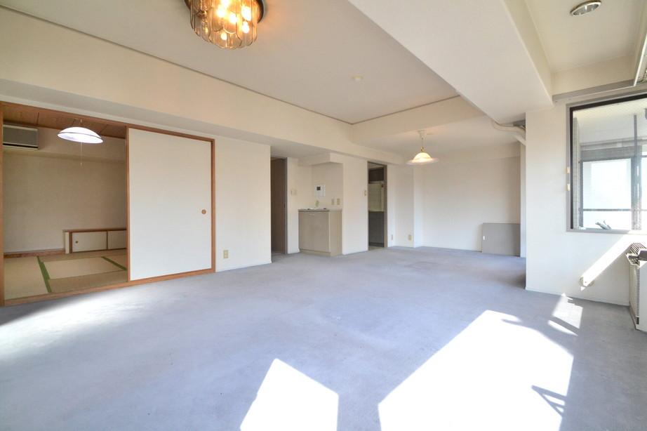 Living. Living-dining