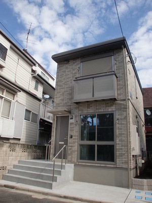 Building appearance. One floor single-family dwelling