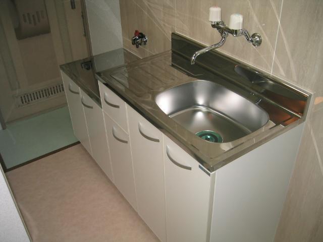 Kitchen. Kitchen (same type)