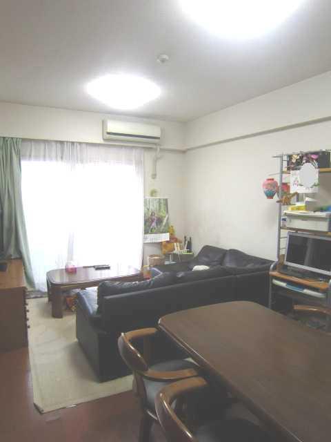 Living. Indoor (12 May 2013) Shooting