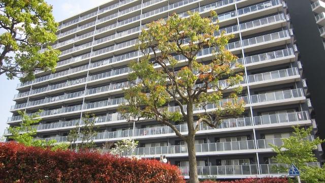 Local appearance photo. "Maeda Co., Ltd." Construction