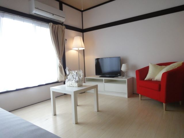 Living and room. Furnished Home Appliances