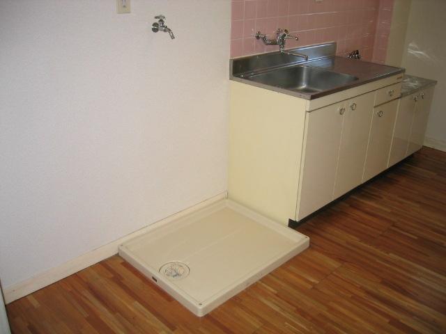 Other Equipment. Waterproof bread (the same type)