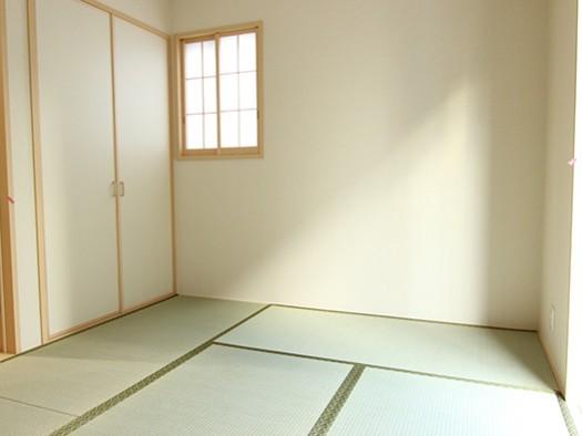 Other introspection. Is a Japanese-style elegance is felt.