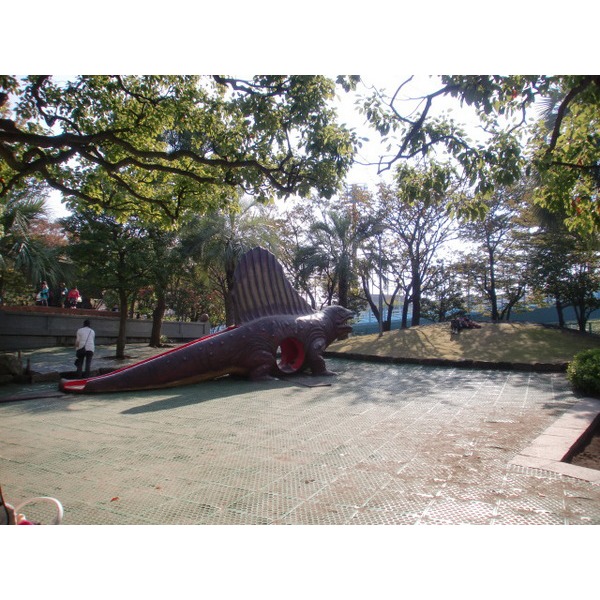 park. 1013m to freshening the town green space (park)