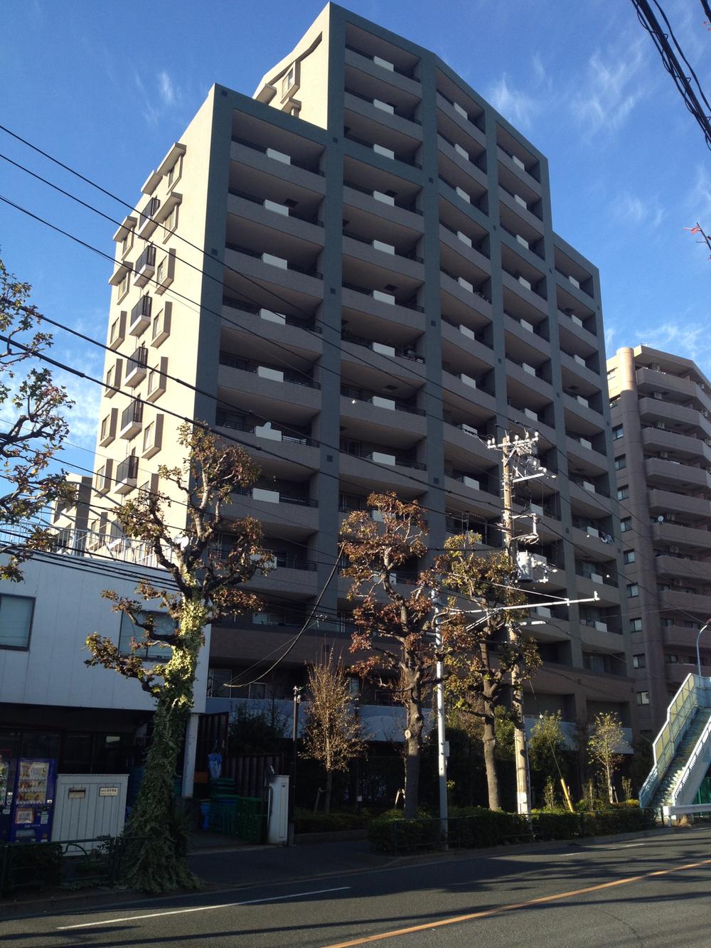 Local appearance photo