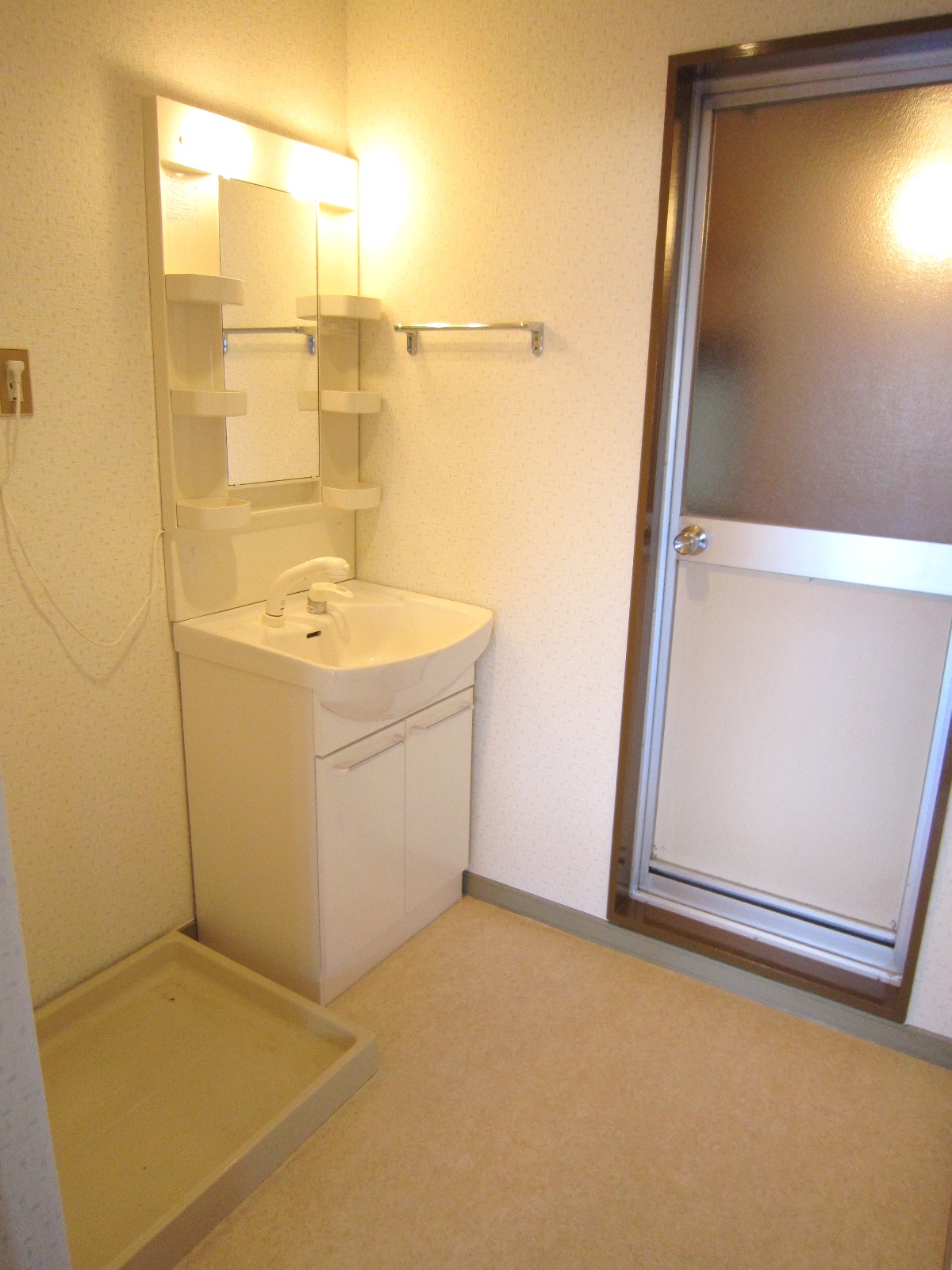 Washroom. Independent wash basin ☆