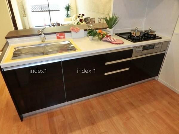 Kitchen. With a water purifier that delicious water to drink at any time