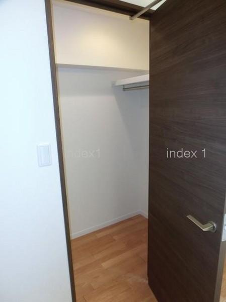 Receipt. Storage capacity ◎ large walk-in closet!