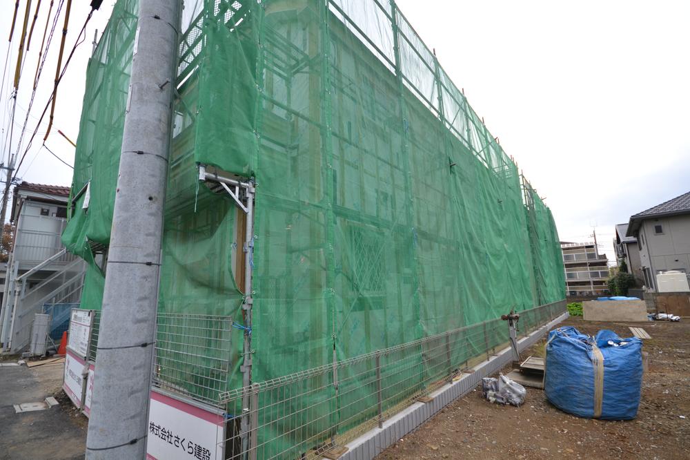 Local appearance photo. Local (11 May 2013) Shooting