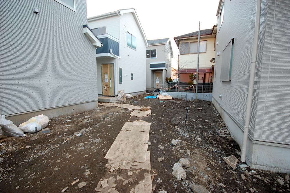 Local appearance photo. Local shooting