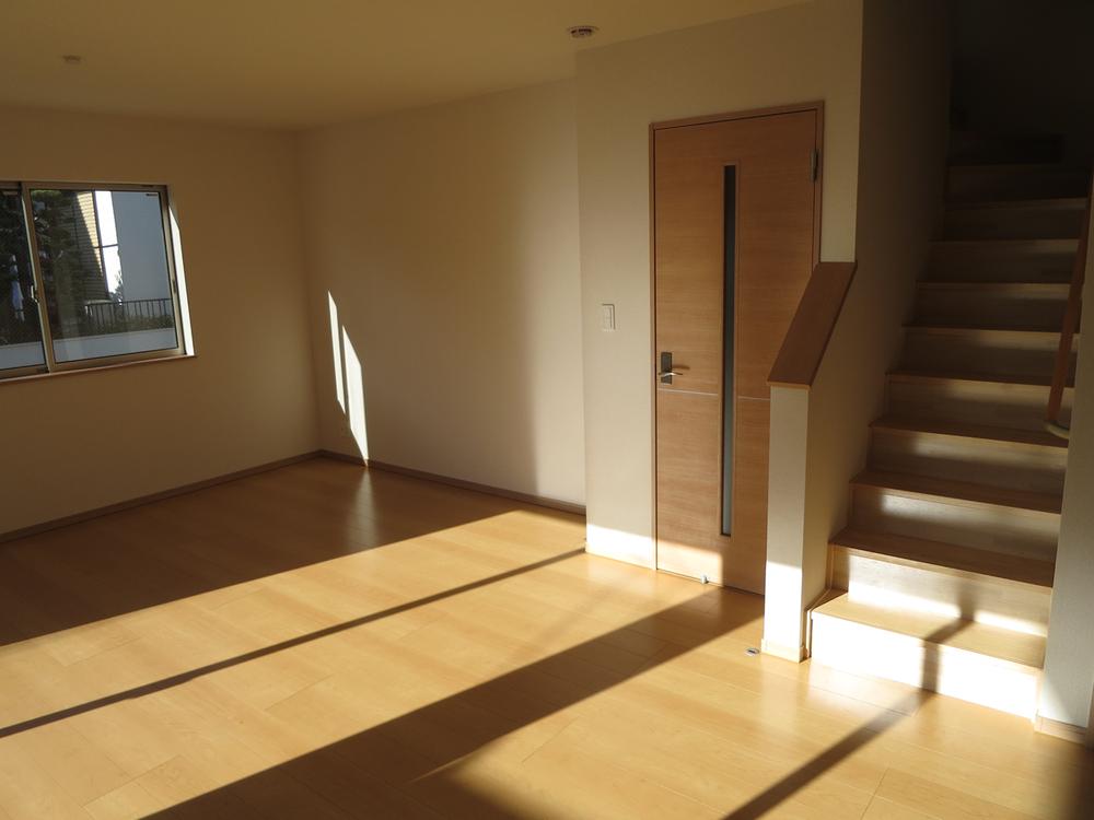 Living. Local (12 May 2013) Shooting