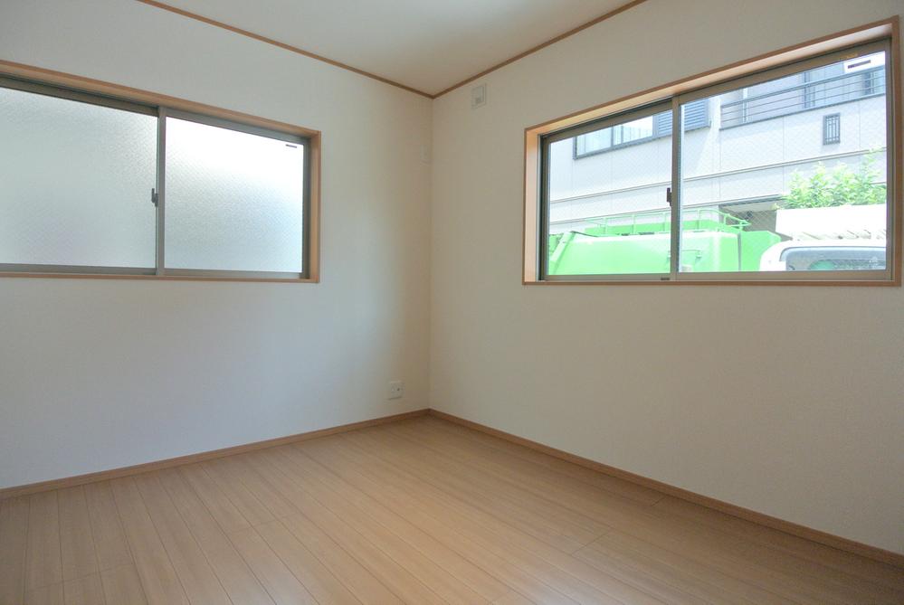 Non-living room. Indoor (September 2013) Shooting