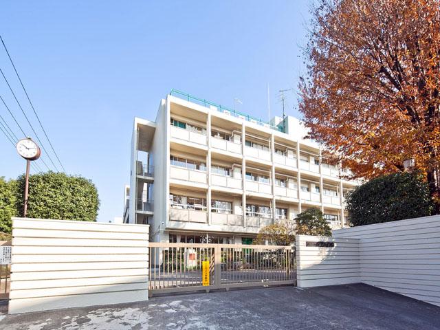 Junior high school. 1351m to Fuchu Municipal Fuchu ninth junior high school