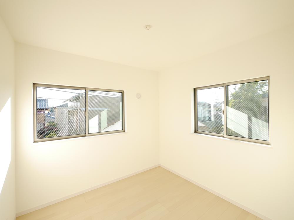 Non-living room. Room 1