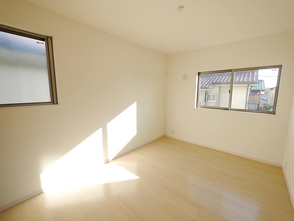 Non-living room. Room 2