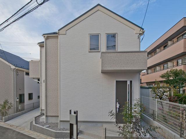 Local appearance photo. Local (12 May 2013) Shooting