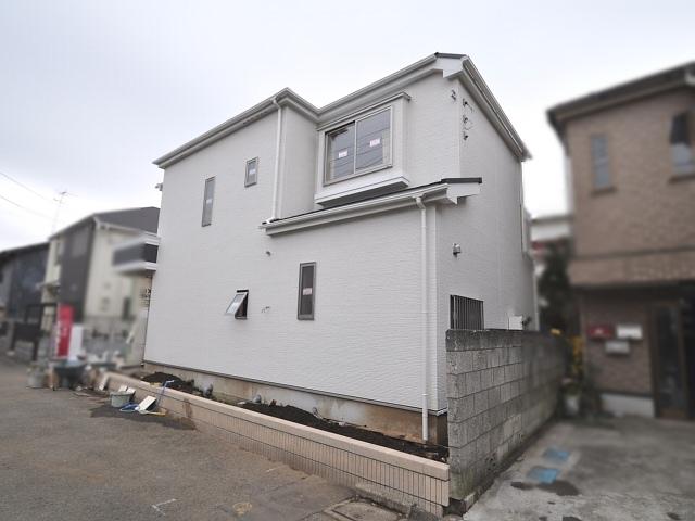 Local appearance photo. Under construction