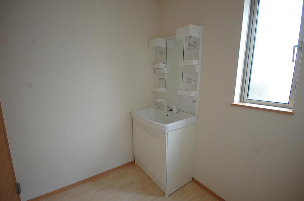 Wash basin, toilet. Indoor (September 2013) Shooting