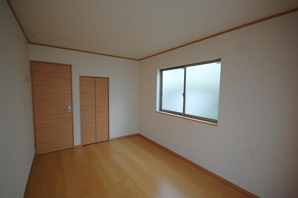 Non-living room. Indoor (September 2013) Shooting