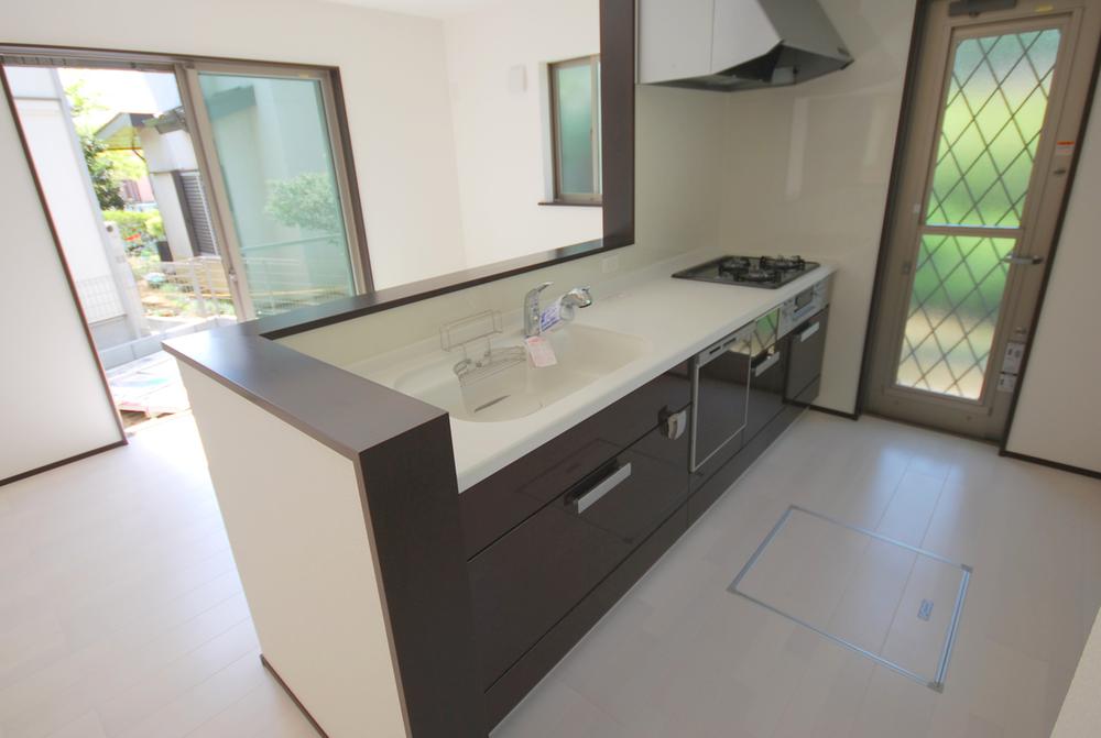 Same specifications photo (kitchen). Same specifications