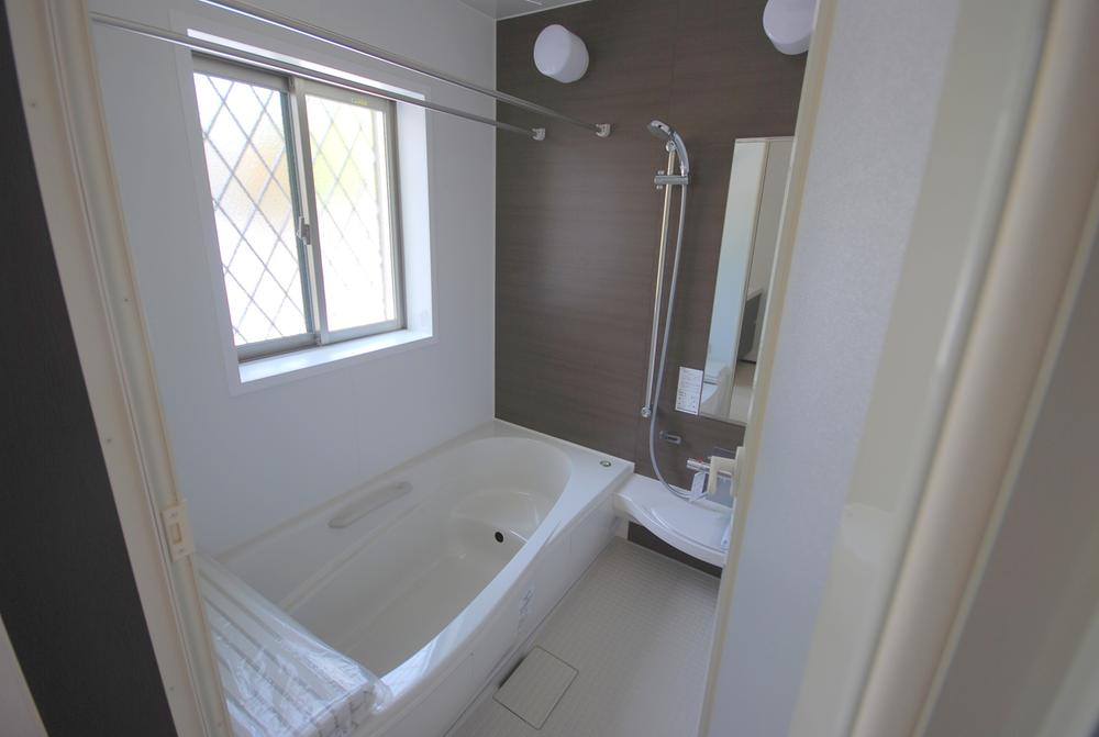 Same specifications photo (bathroom). Same specifications