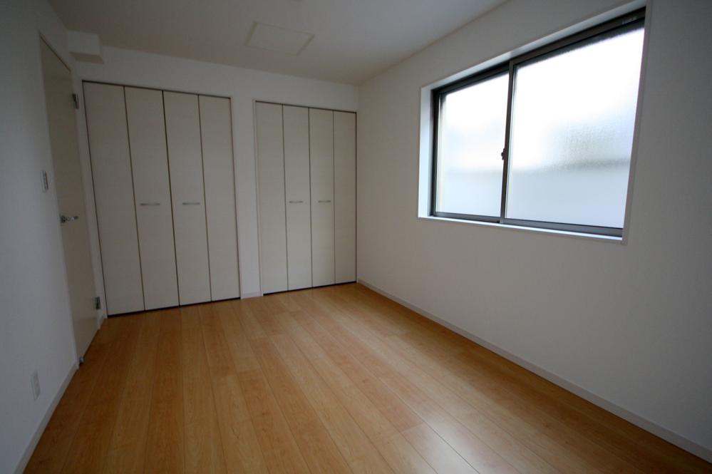 Non-living room. Indoor (11 May 2013) Shooting