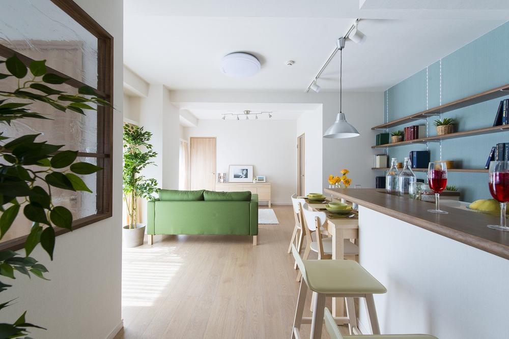 Other introspection. Local model room dwelling unit indoor (07 May 2013) Shooting