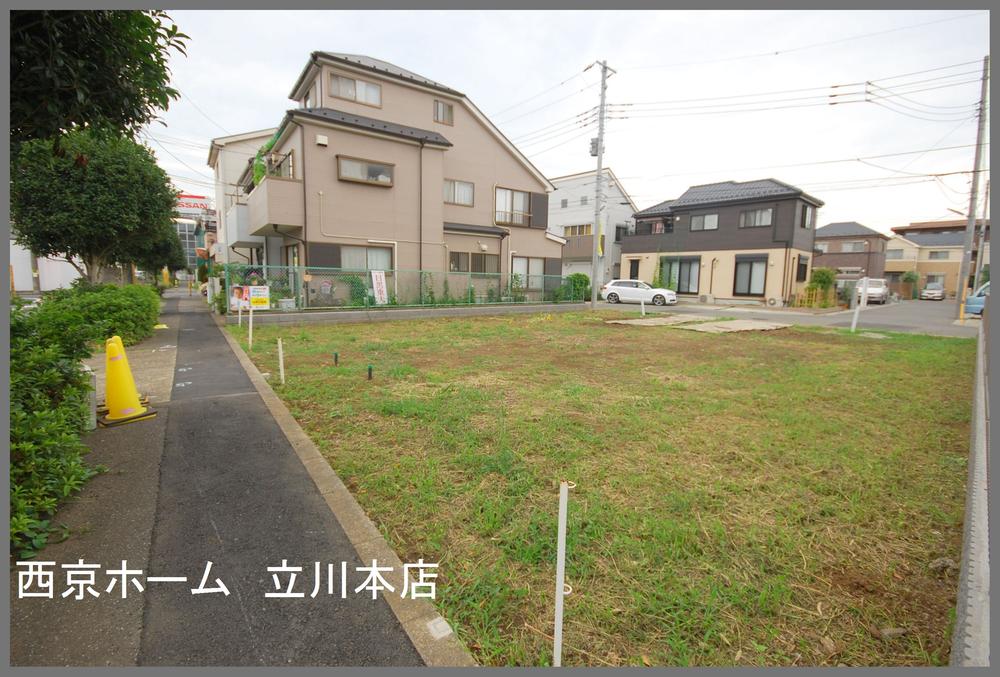 Local photos, including front road. Local (July 2013) Shooting