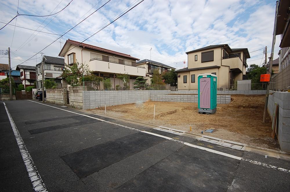 Local photos, including front road. Local (September 2013) Shooting