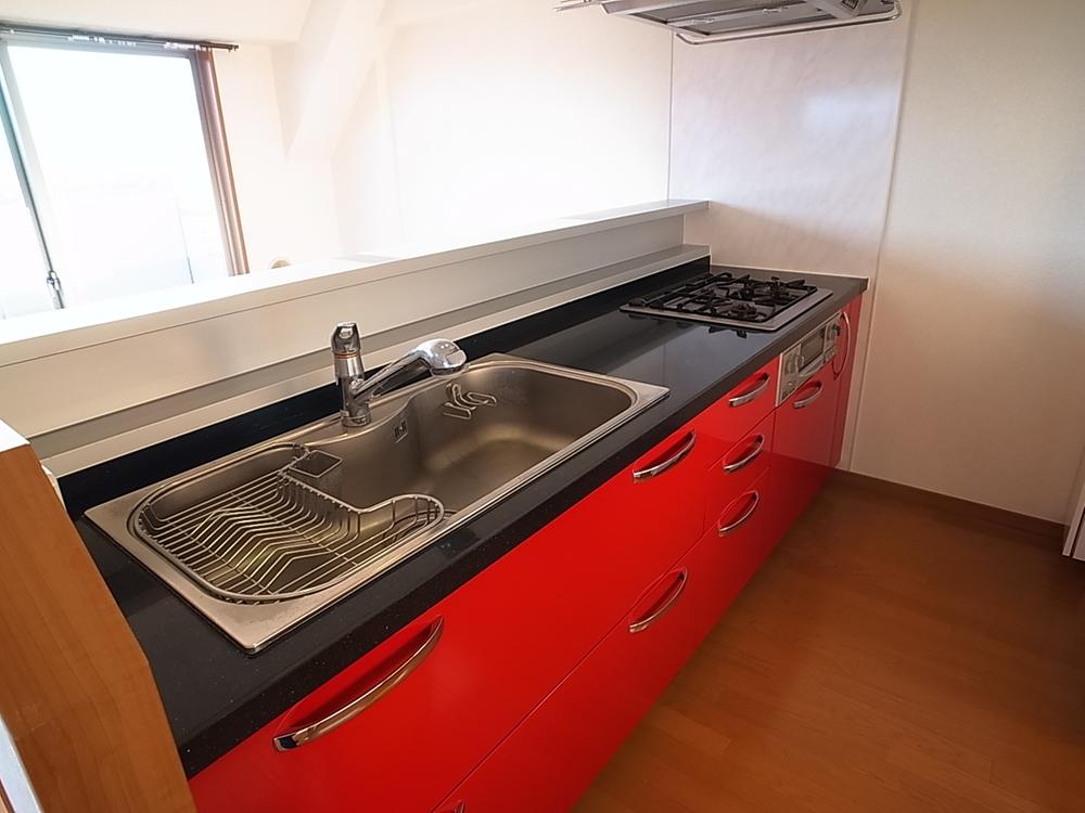 Kitchen. Local (August 2013) Shooting