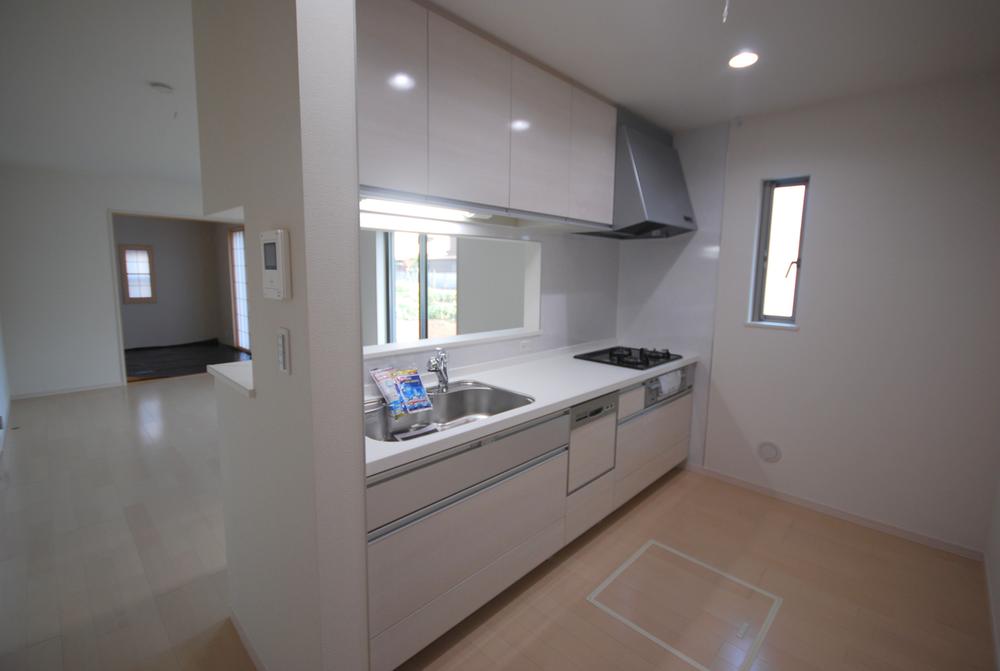 Same specifications photo (kitchen). Example of construction