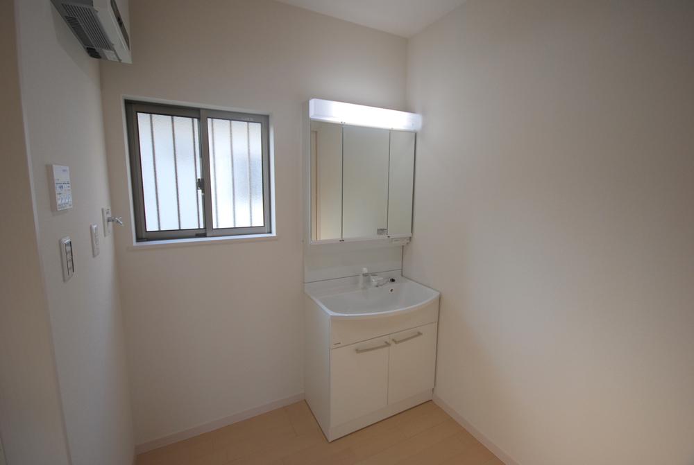 Same specifications photos (Other introspection). Example of construction