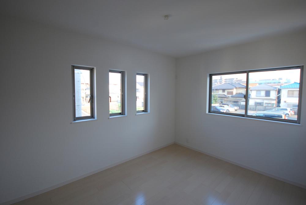 Same specifications photos (Other introspection). Example of construction