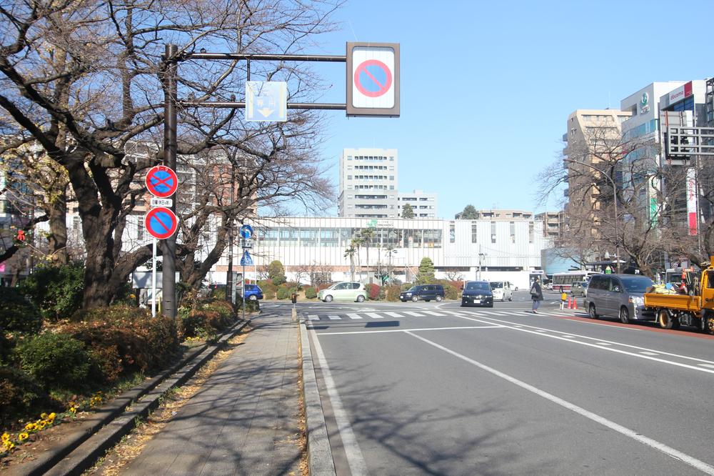 station. 1920m to the National Station