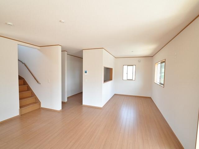 Living. 15 Building living