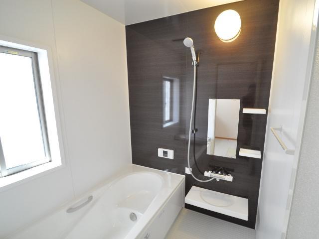 Bathroom. 6 Building bathroom