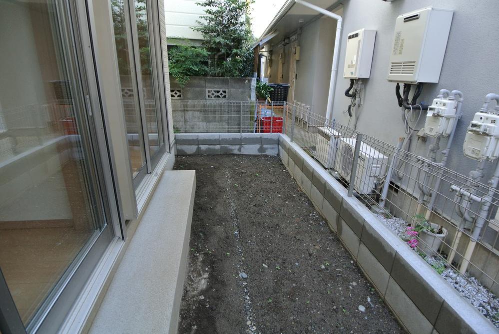 Local appearance photo. local