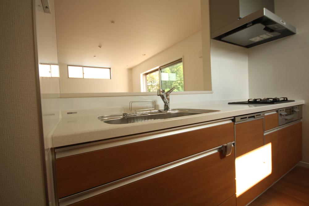 Kitchen. Indoor (10 May 2013) Shooting