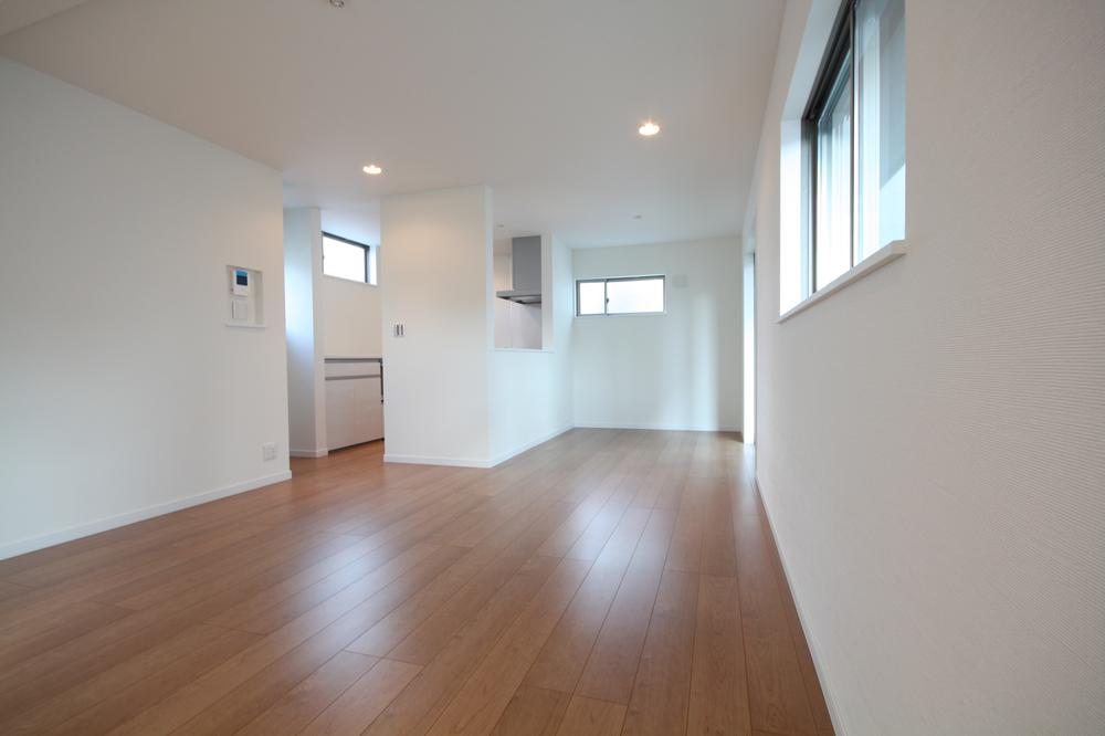 Living. Indoor (11 May 2013) Shooting