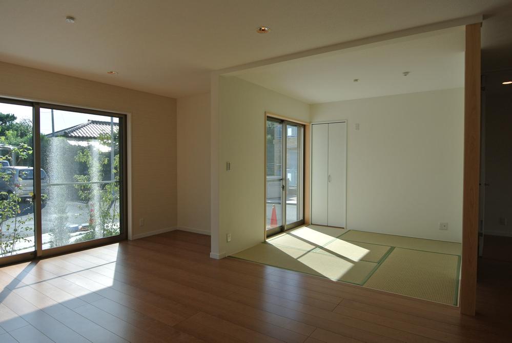 Same specifications photos (living). Same specifications