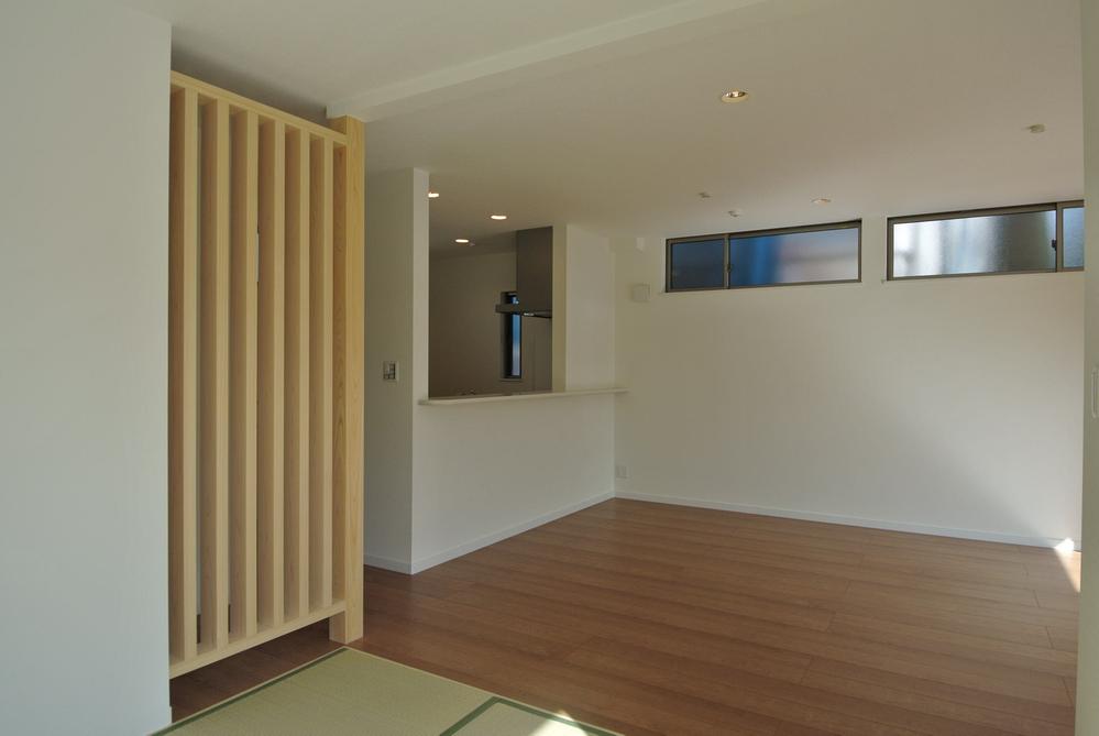 Same specifications photos (living). Same specifications