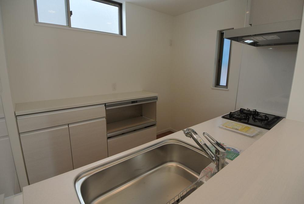 Same specifications photo (kitchen). Same specifications