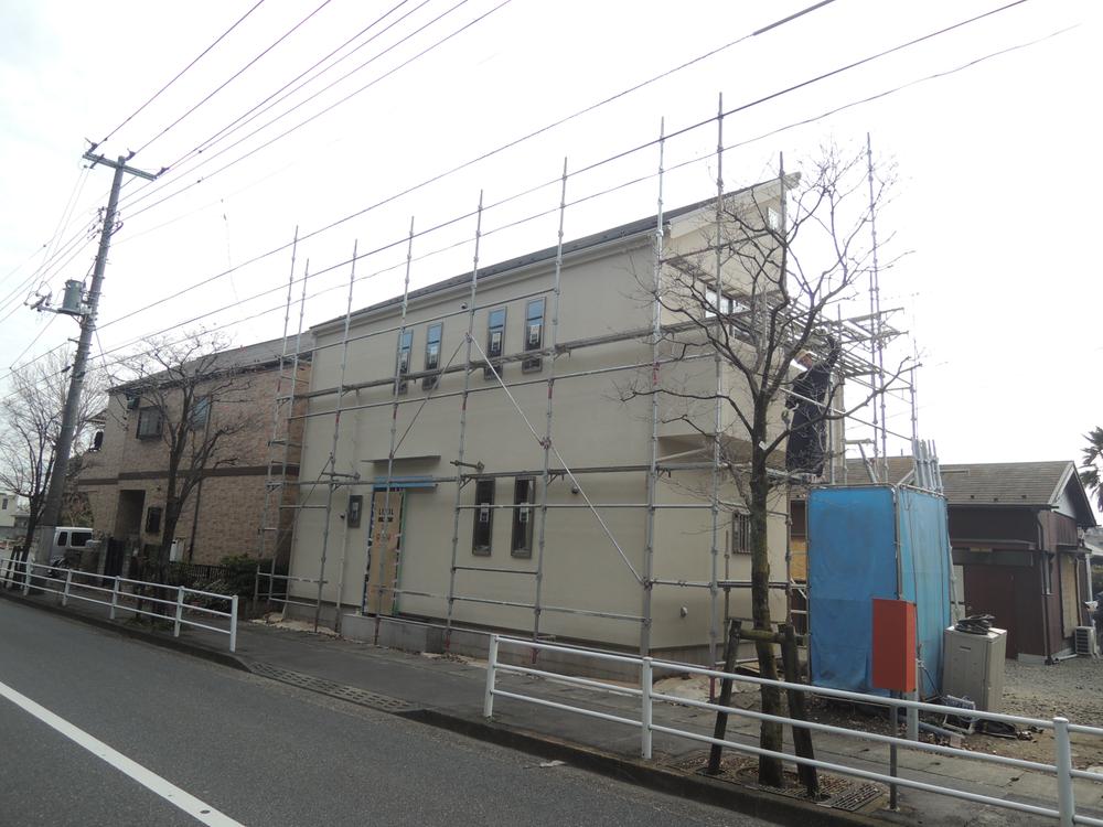 Local appearance photo. Local (12 May 2013) Shooting