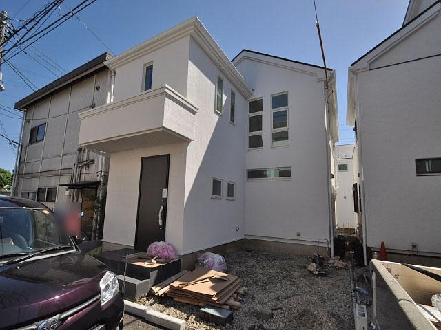 Local appearance photo. Building 2 During construction