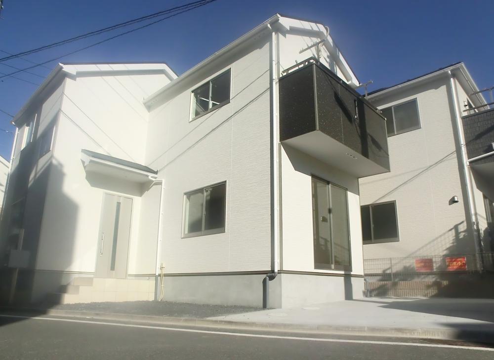 Sale already cityscape photo. Sale already the city average